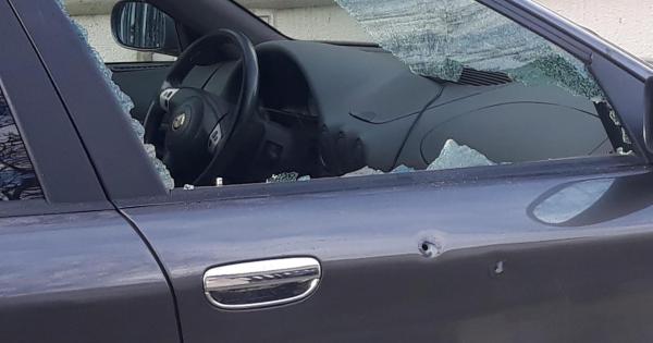 Poggioreale, auto prese di mira in sparatoria a Napoli