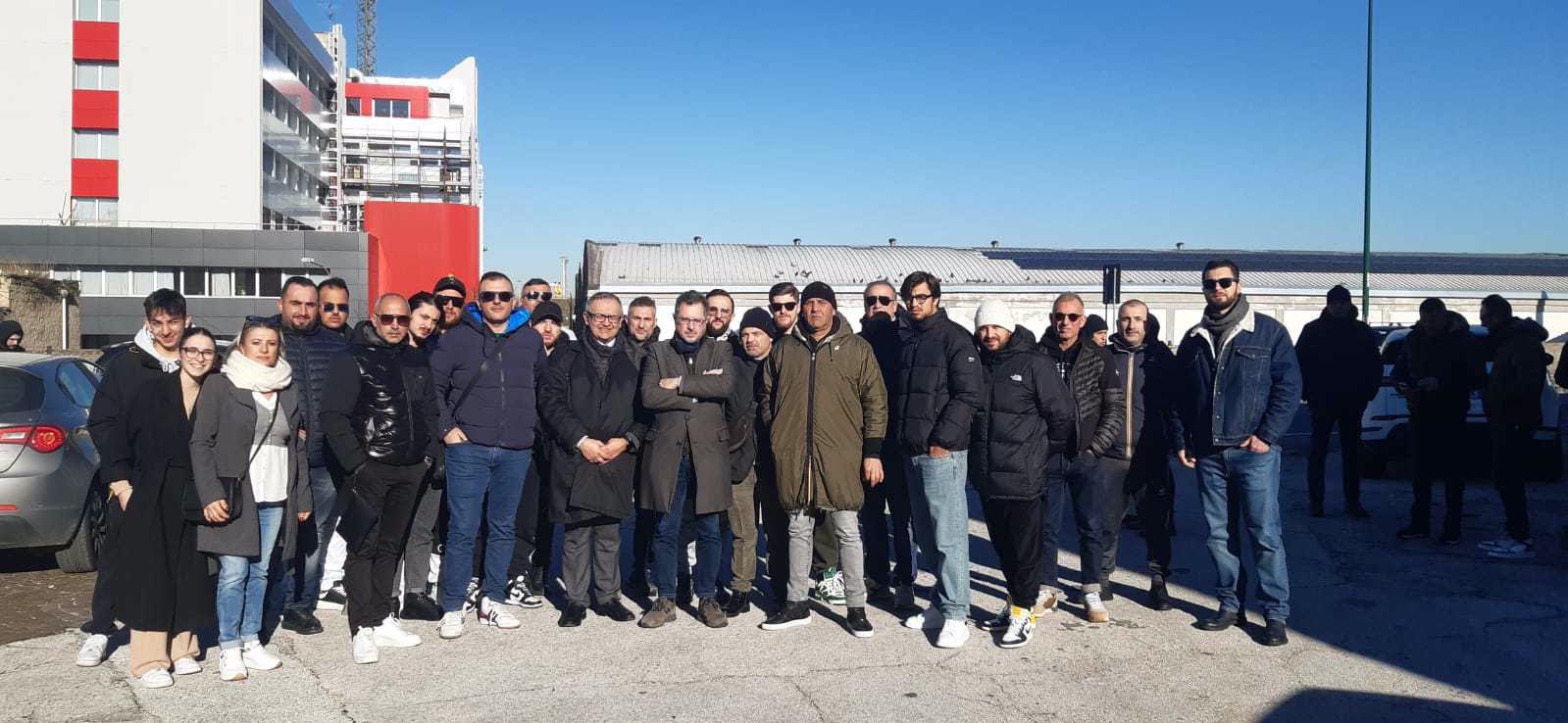 Manifestazione a Napoli per le vittime delle targhe contraffatte