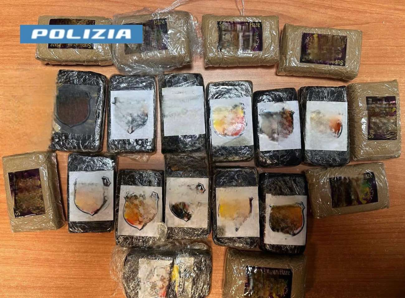 Recuperati 2 kg di droga nel condominio di Melito