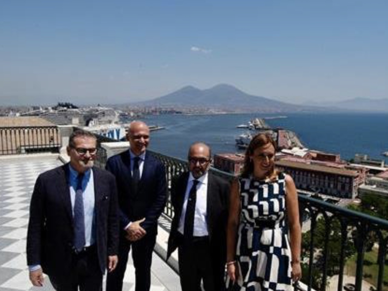 Belvedere e Nuovi Allestimenti: Riapre Palazzo Reale di Napoli